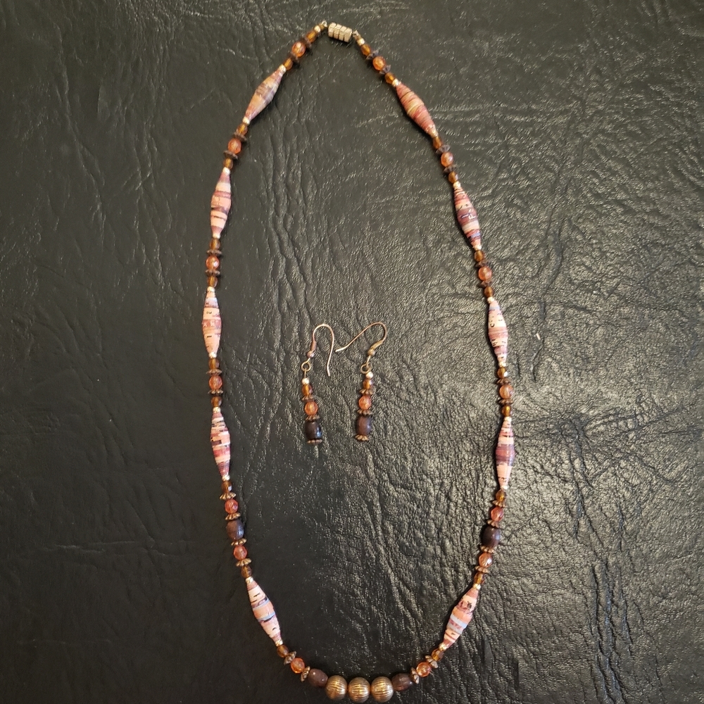 Necklace and earrings set